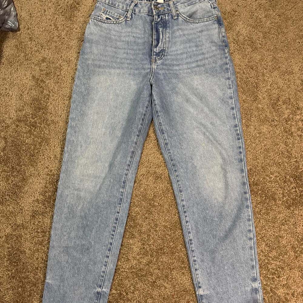 Forever 21 blue jeans size